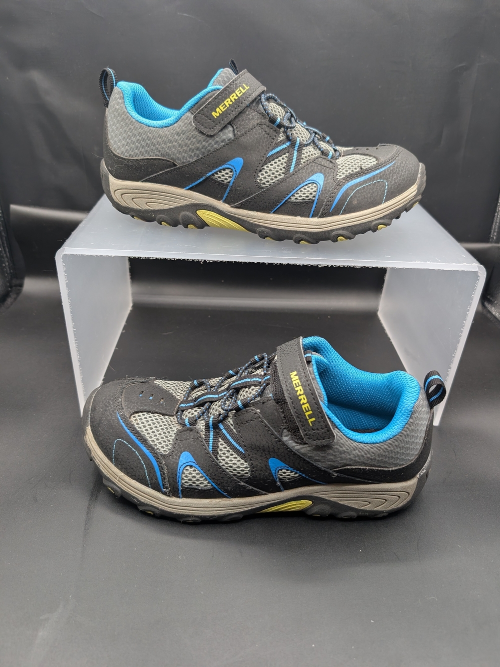 Merrell Women’s Black & Blue Trail Athletic Shoes